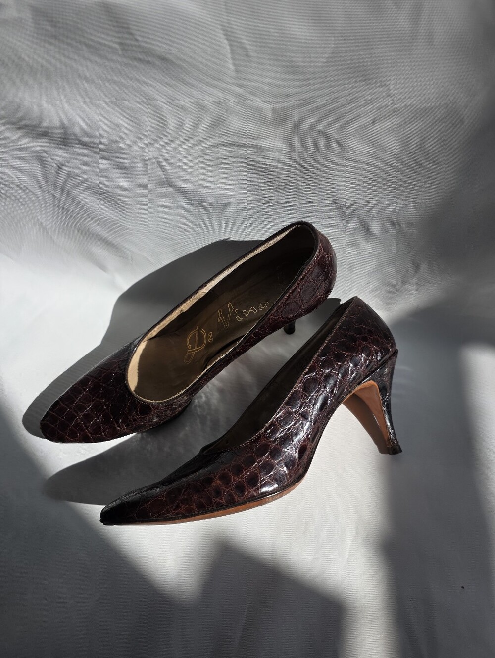 Genuine Patent Leather Hemphill-Wells De Vino pumps Stiletto Heels